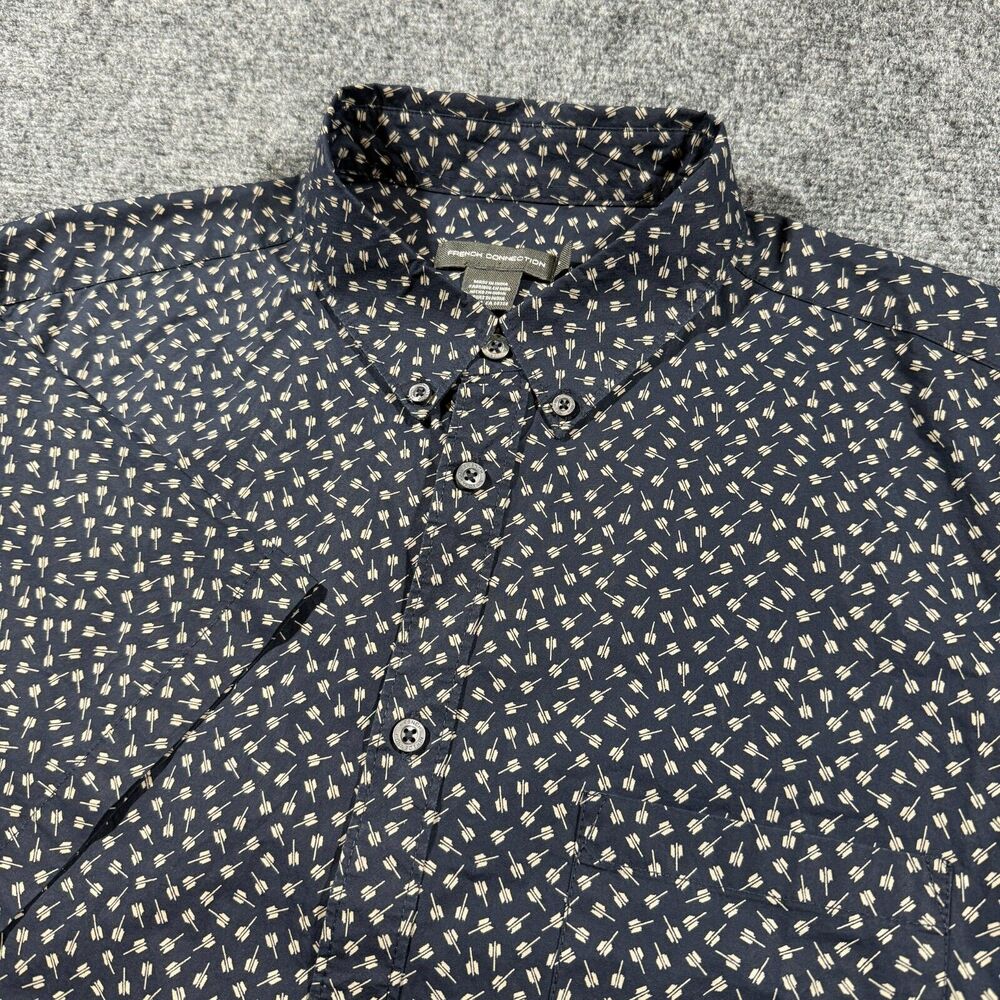 French Connection NWT Shirt L Men Black Button Down Short Sleeve Arrow Print